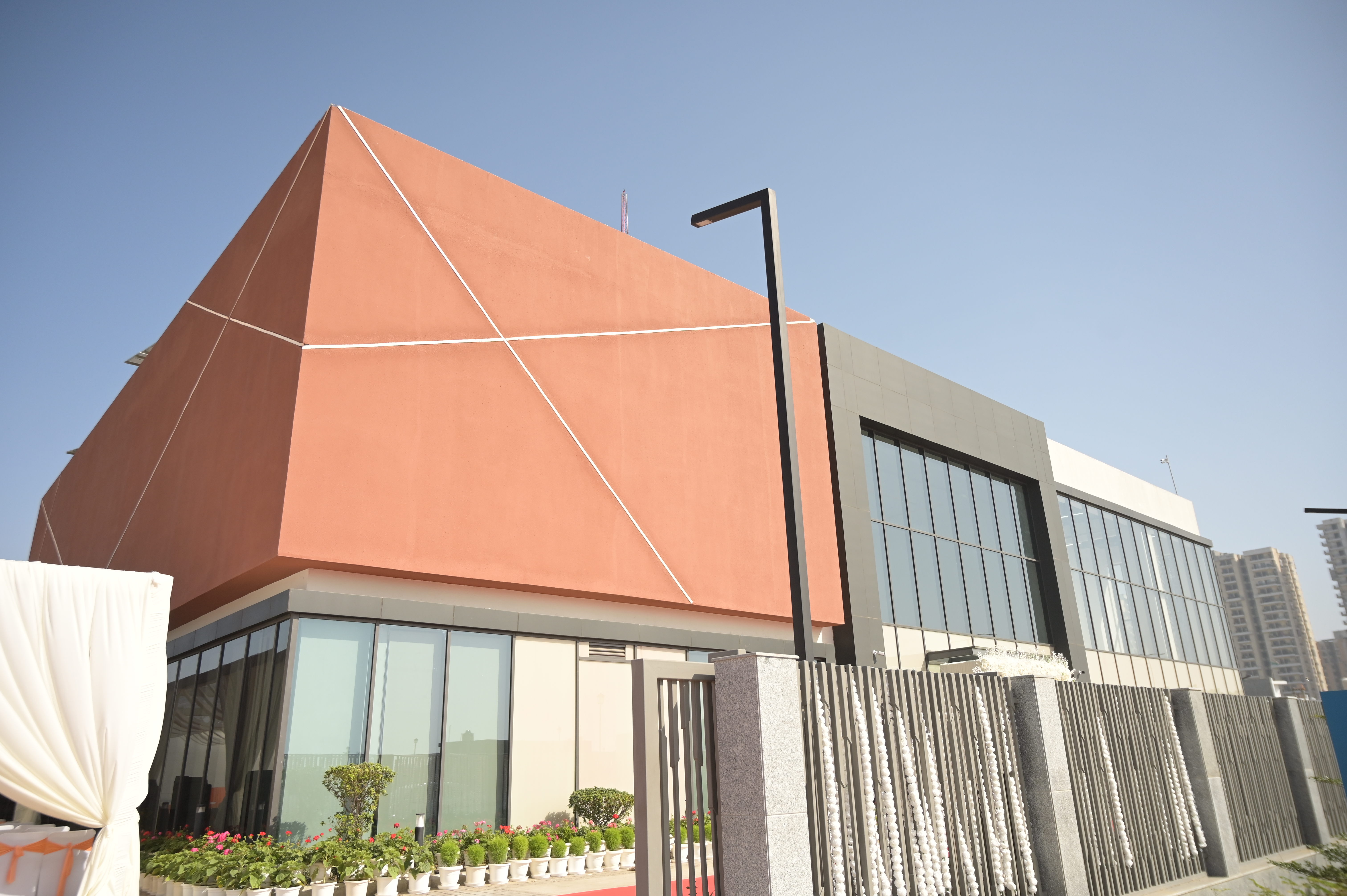 Wave City launches advanced integrated command & control center to enhance security and urban services